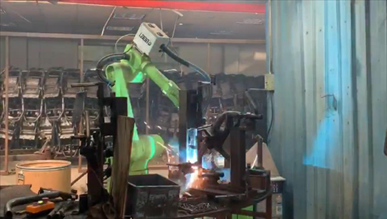 博创尔必地焊接机器人焊接应用案例2